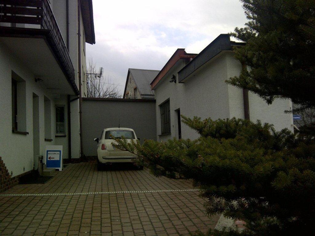 Route 7 Rooms Myslenice Exterior photo